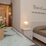 旅行者2号旅馆 招待所